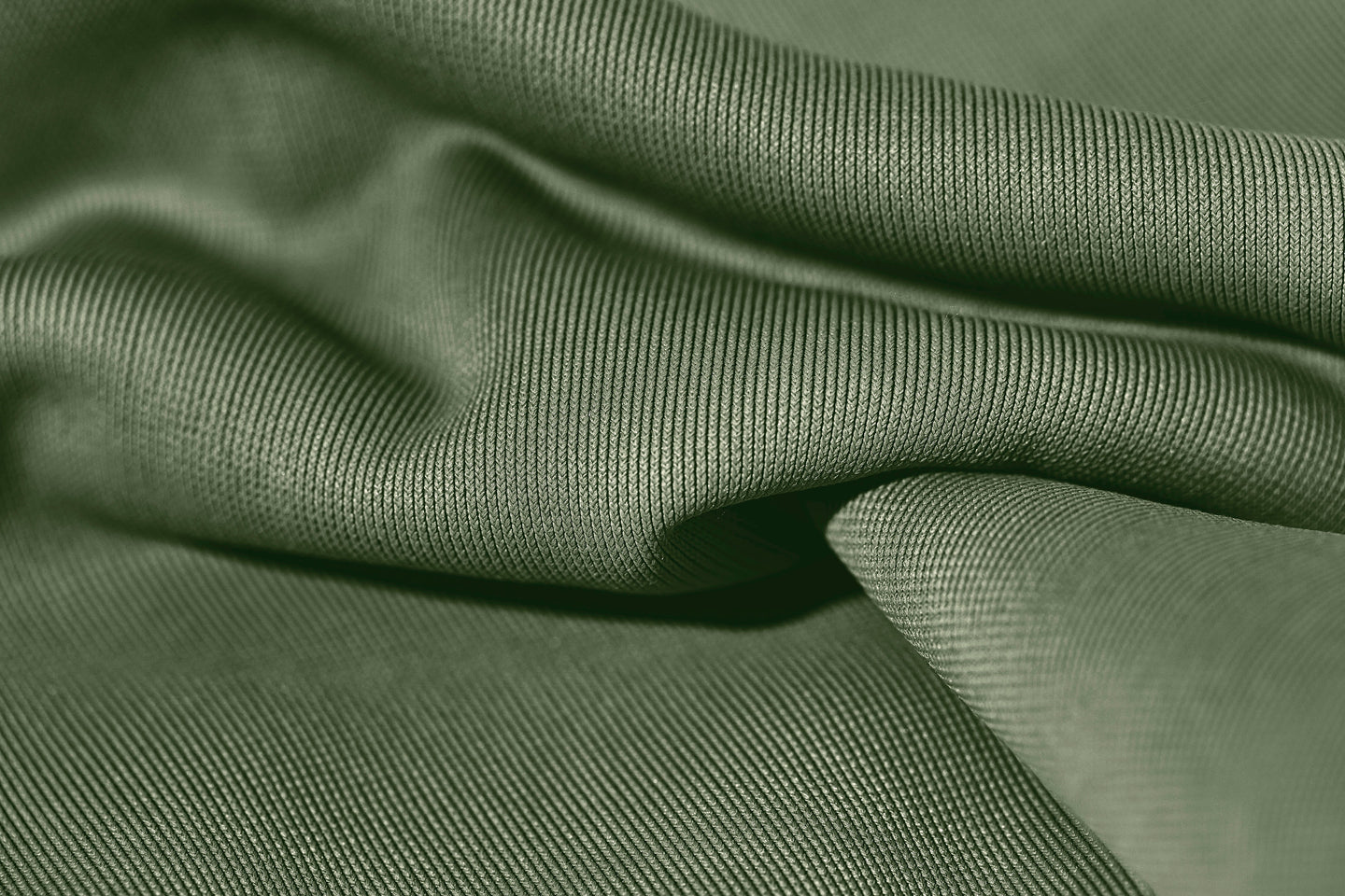 Evaporative Cooling Explained: How Mission Cooling Materials Help You Stay Cool