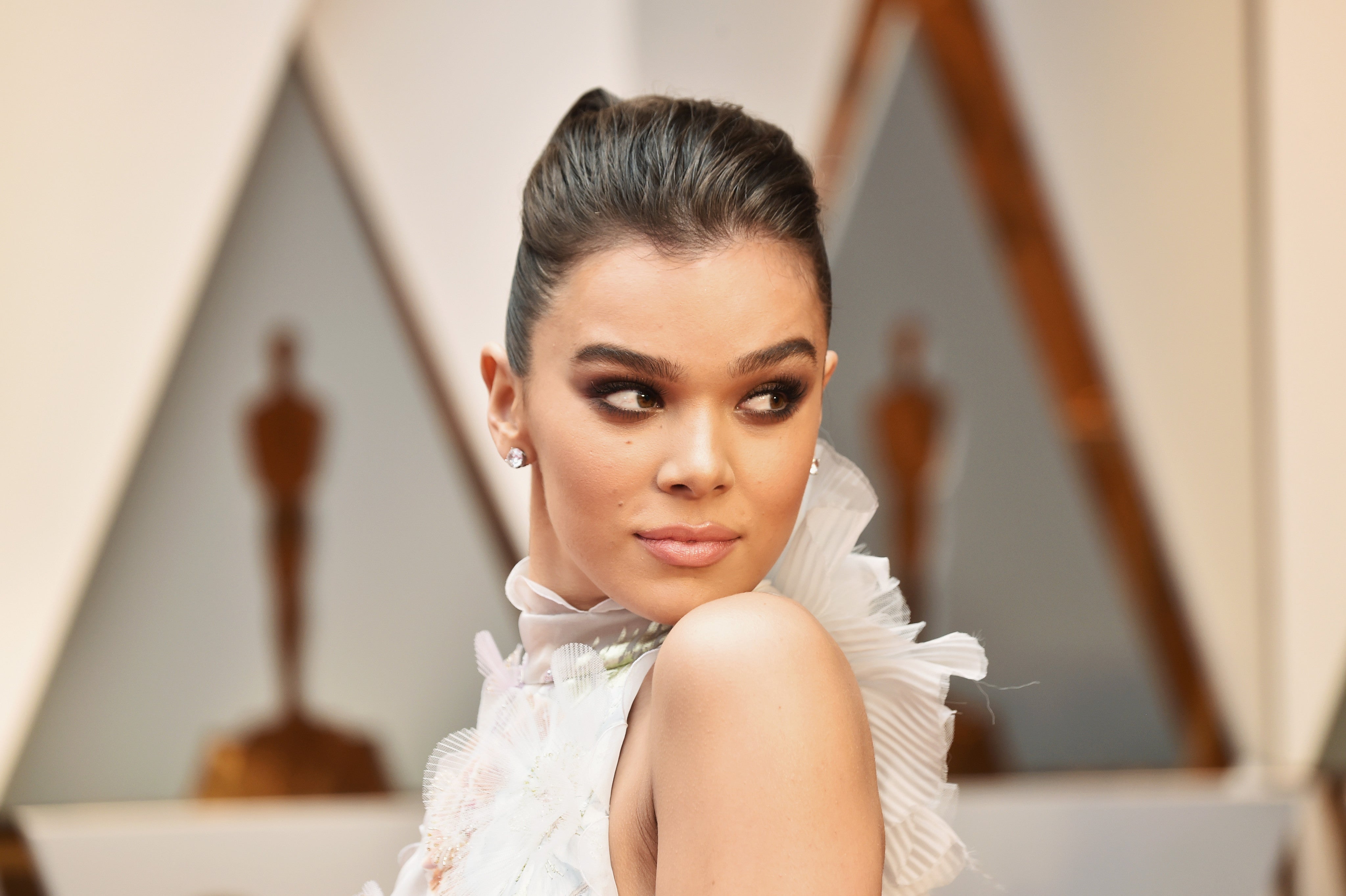 The Weird Move Hailee Steinfeld Does to Stay Fit While Traveling