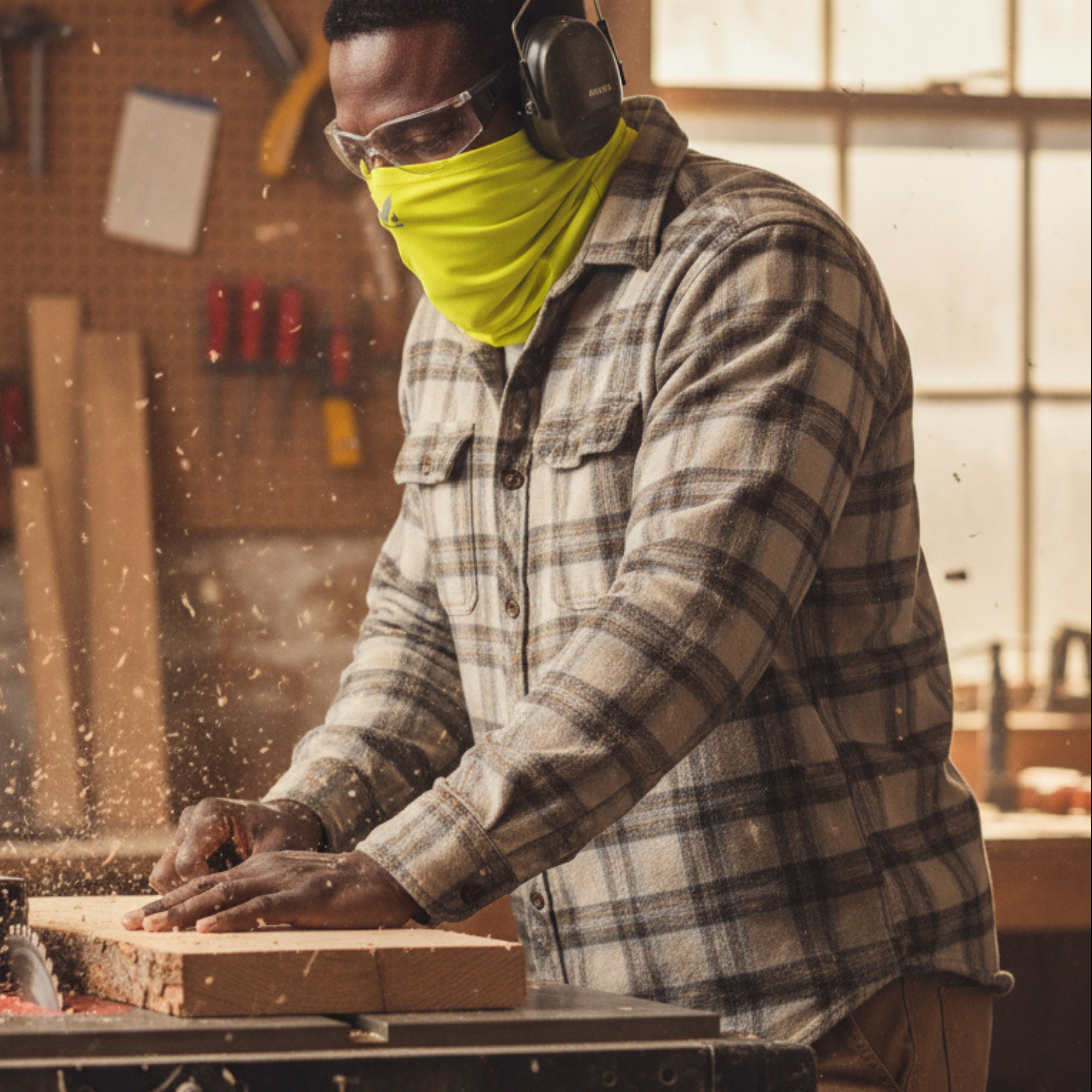 How Cooling Apparel Helps Workers Stay Safe in Winter Conditions
