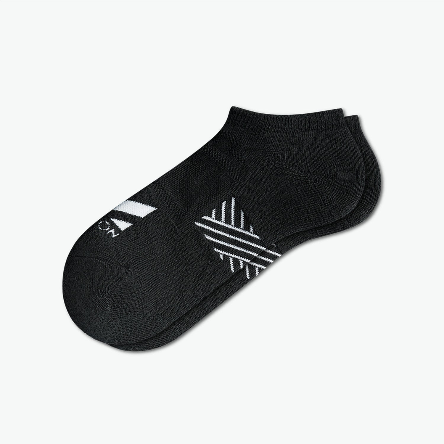 Pinnacle Dry Comfort Low-Cut Socks Socks MISSION M  (US 6-8) Black 